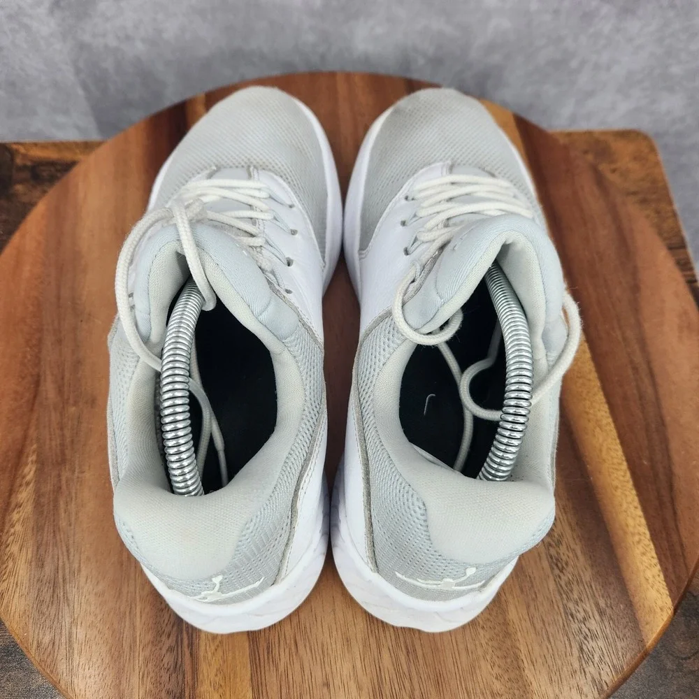 Jordan J23 Low Sneakers Mens 8 White Gray‎ Lace Up Trainers Shoes 905288-100